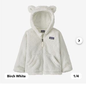 Baby Patagonia white fleece jacket size 3-6 mo. Like new. Worn 3 times.